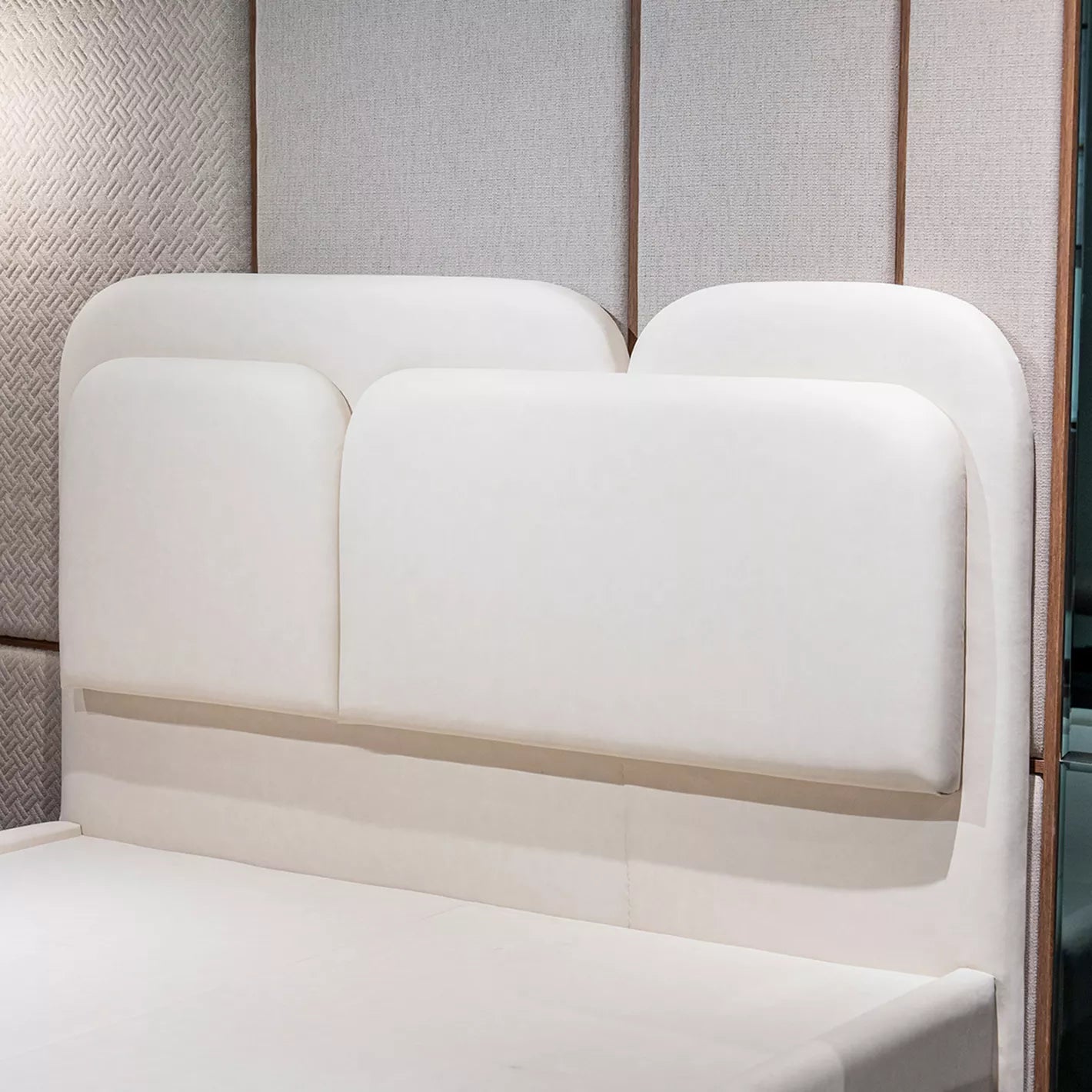 Noble Wood Icon King Bed
