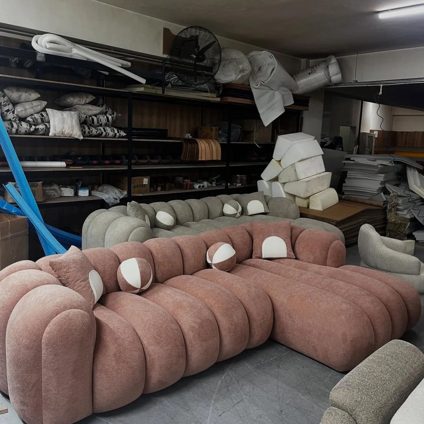 Noble Wood L-Shape Bubble Sofa Bouclé Fabric